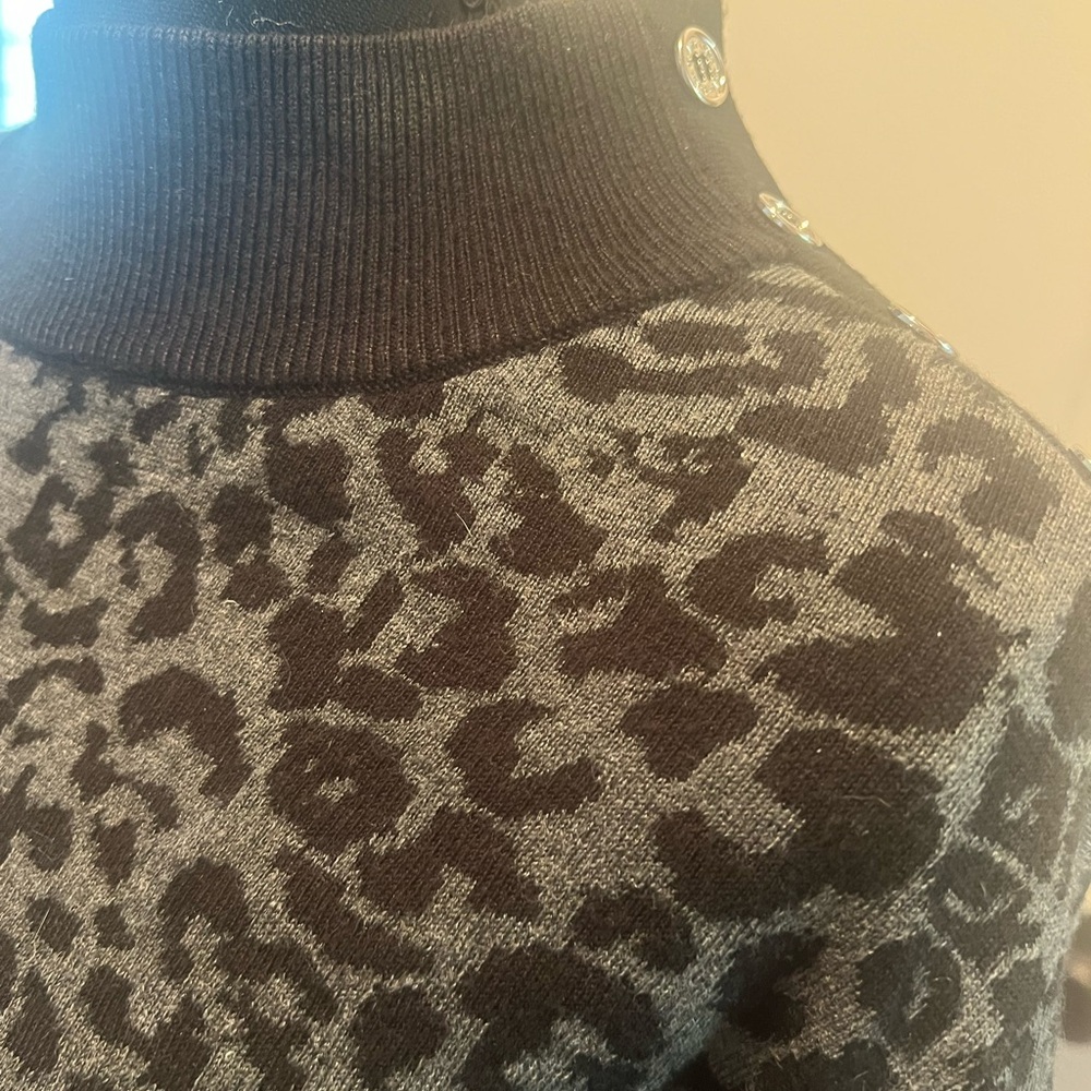 Leopard Print Turtleneck - image 3